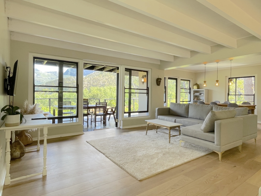 To Let 3 Bedroom Property for Rent in Constantia Nek Estate Western Cape